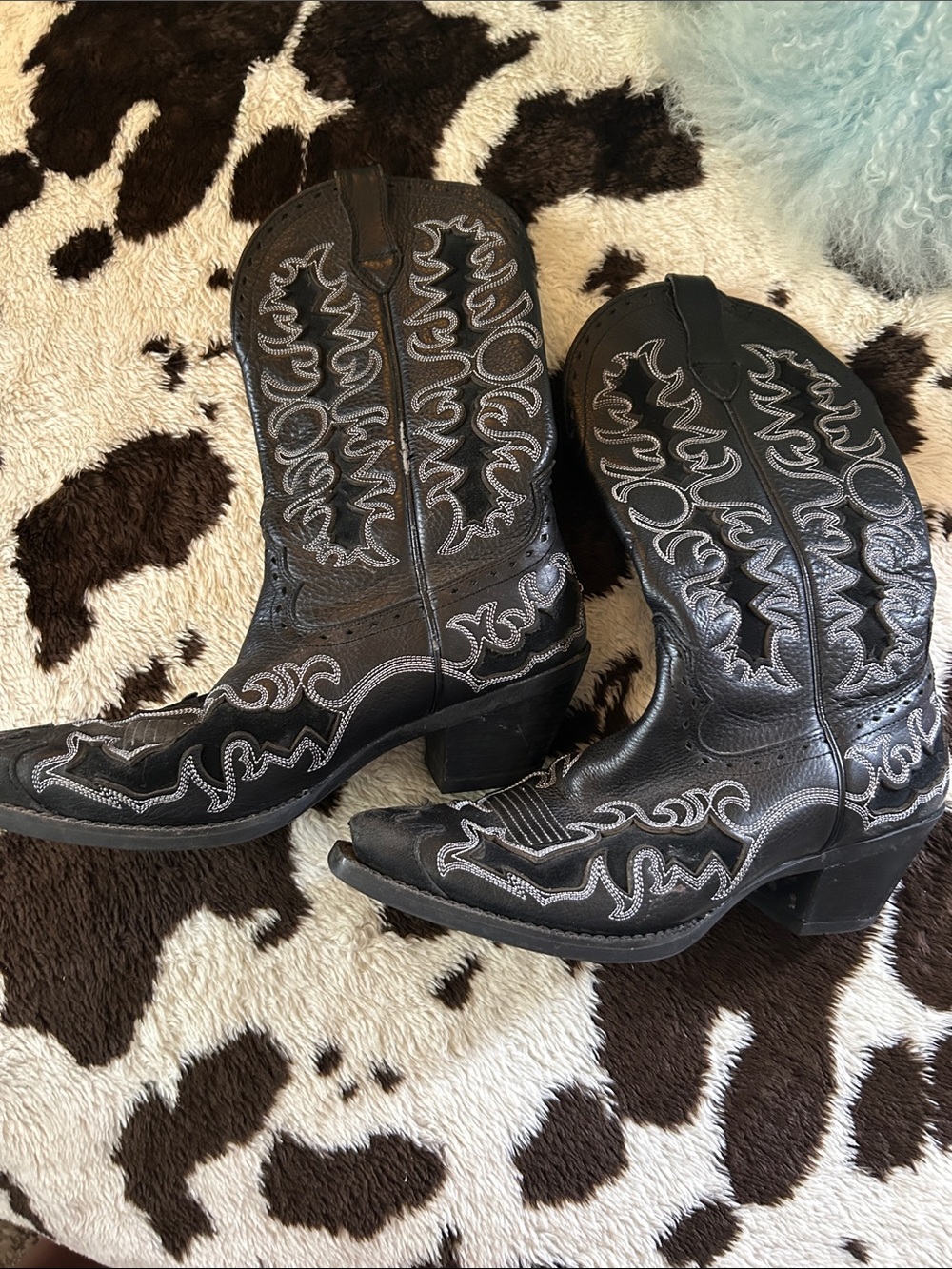 Ariat Black Western Embroidered Leather Cowboy Boots